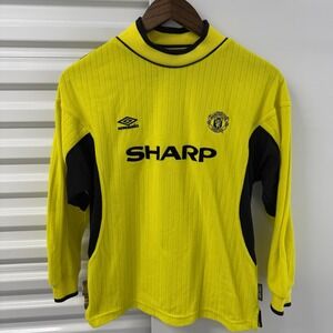 Vintage Umbro Manchester United Goalkeeper Jersey Sharp Yellow Youth Large